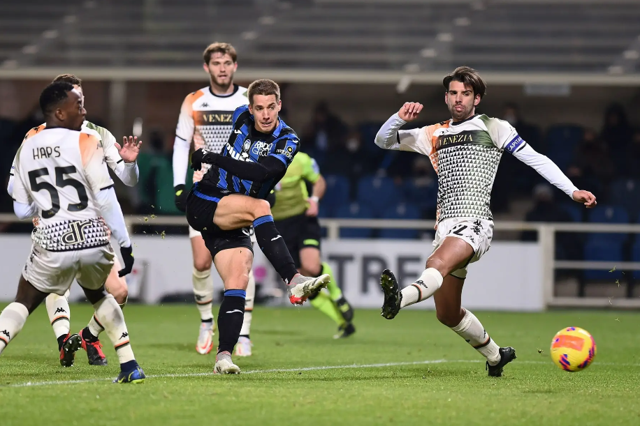 斯图加特保持稳健，积分榜上有所提升