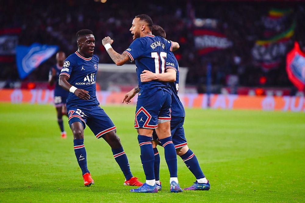 莱比锡红牛血洗巴黎，特尔施特根制霸全场