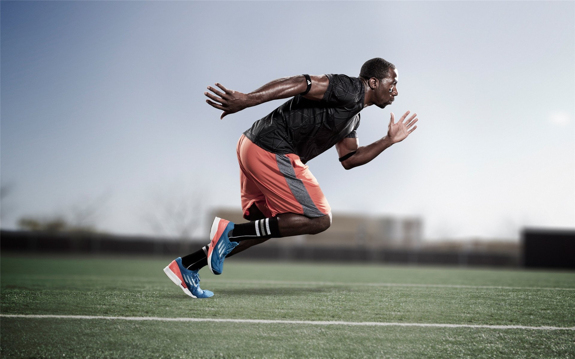 维尼修斯闪耀华沙之夜，一己之力改写波秘之战格局